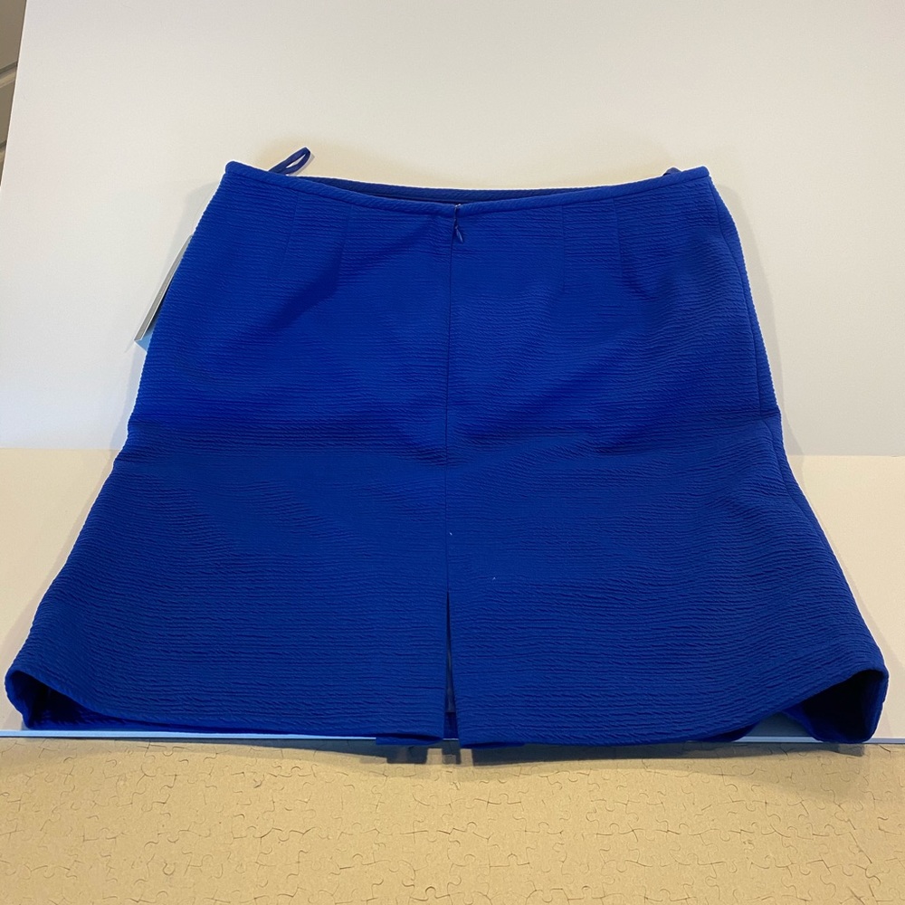 *FINAL PRICE* TAHARI pencil-style skirt